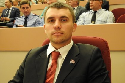 Депутата, выживавшего на 3,5 тысячи рублей, затравили на ток-шоу Первого канала Депутата, выживавшего на 3,5 тысячи рублей, затравили на ток-шоу Первого канала