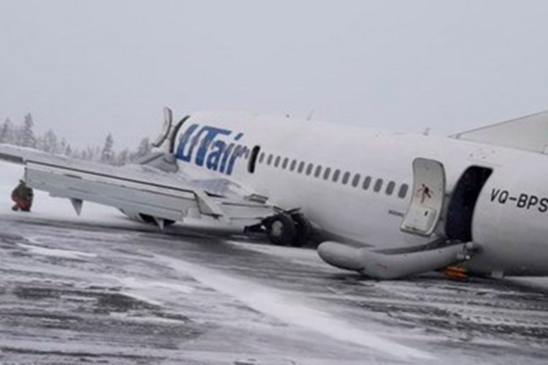 Названа еще одна причина жесткой посадки Boeing 737 в Усинске